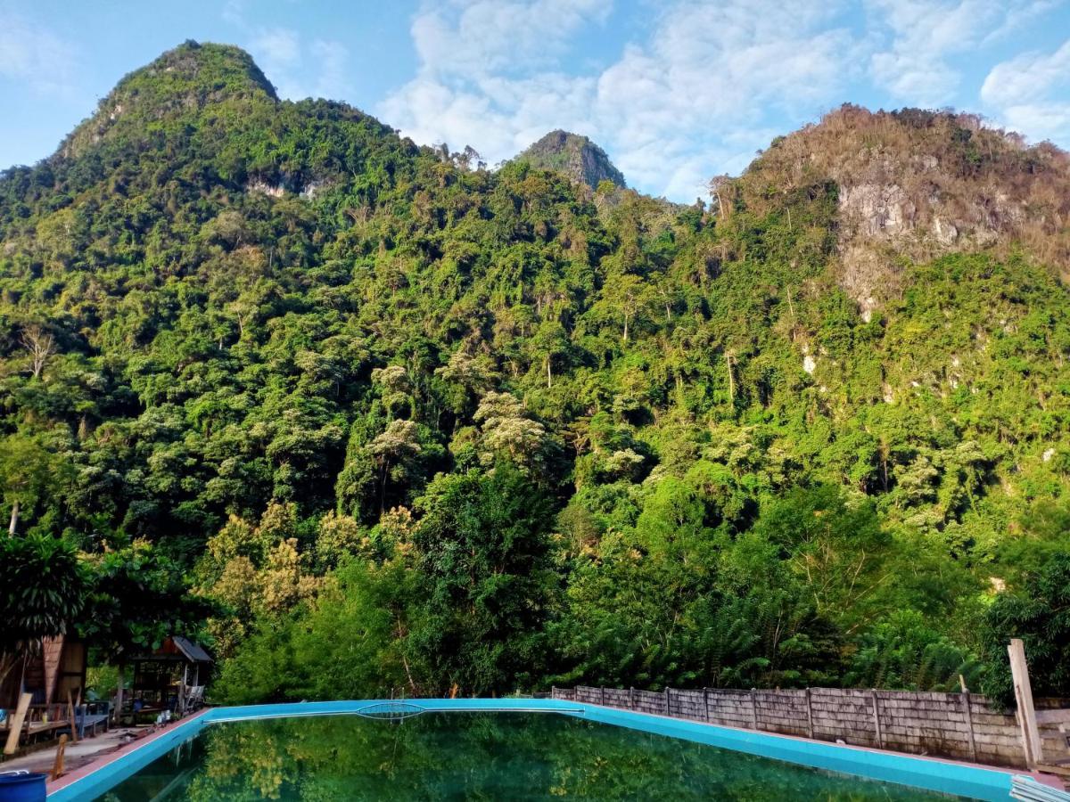 Campingsite Swimming Pool Ban Nongkham Extérieur photo