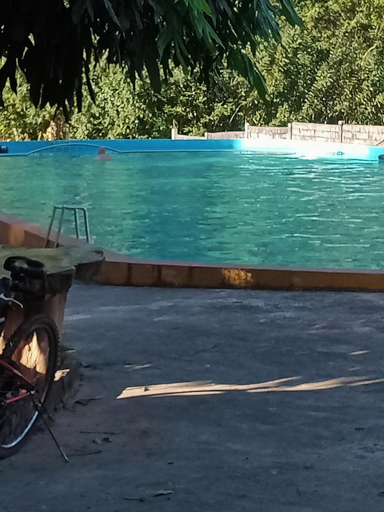 Campingsite Swimming Pool Ban Nongkham Extérieur photo