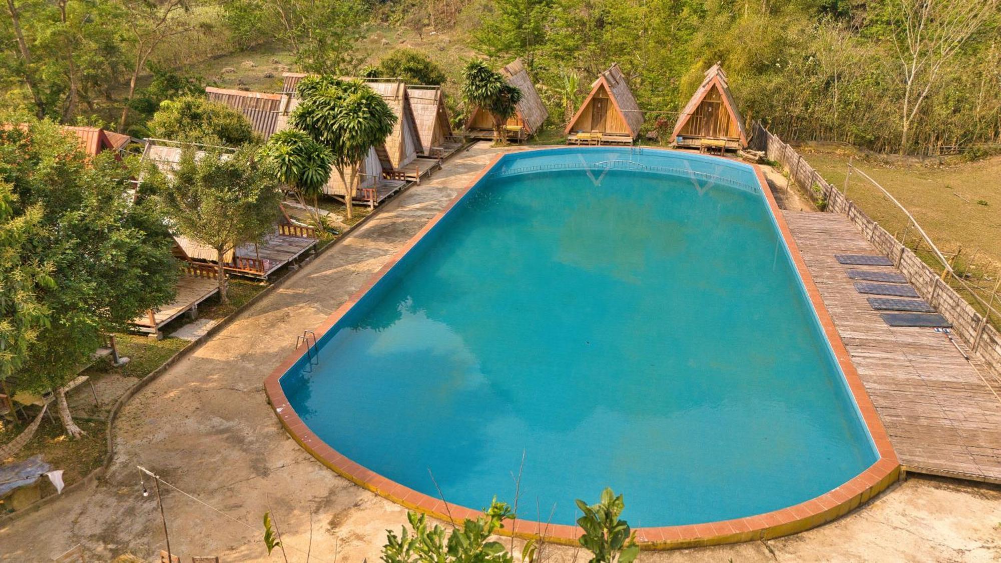 Campingsite Swimming Pool Ban Nongkham Extérieur photo